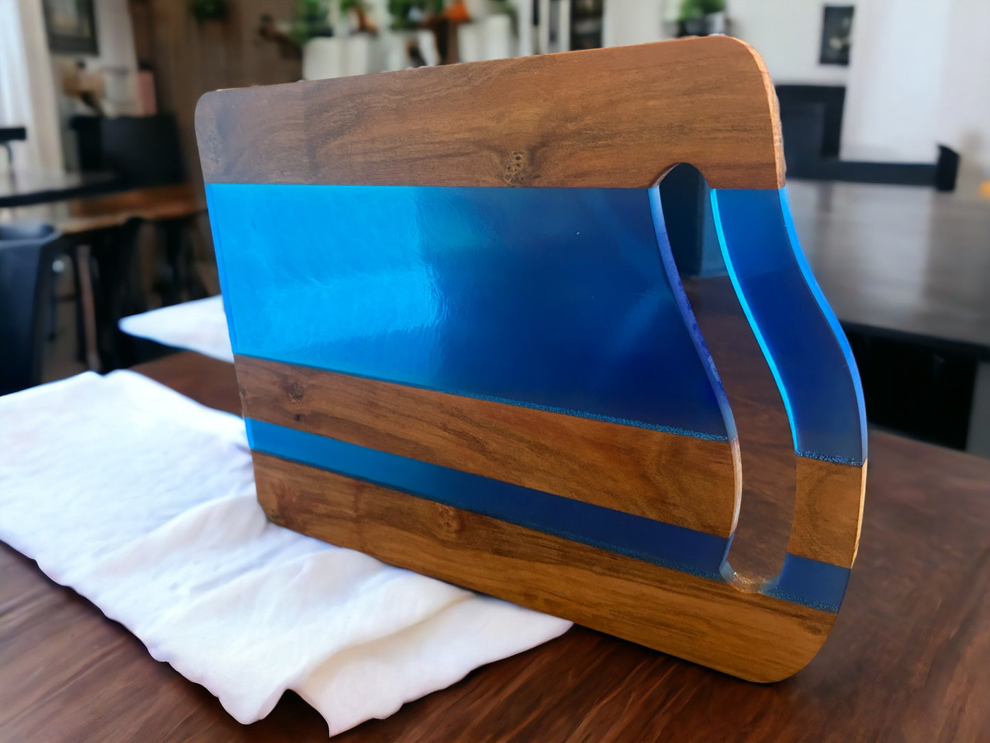 Cutting, Serving tray